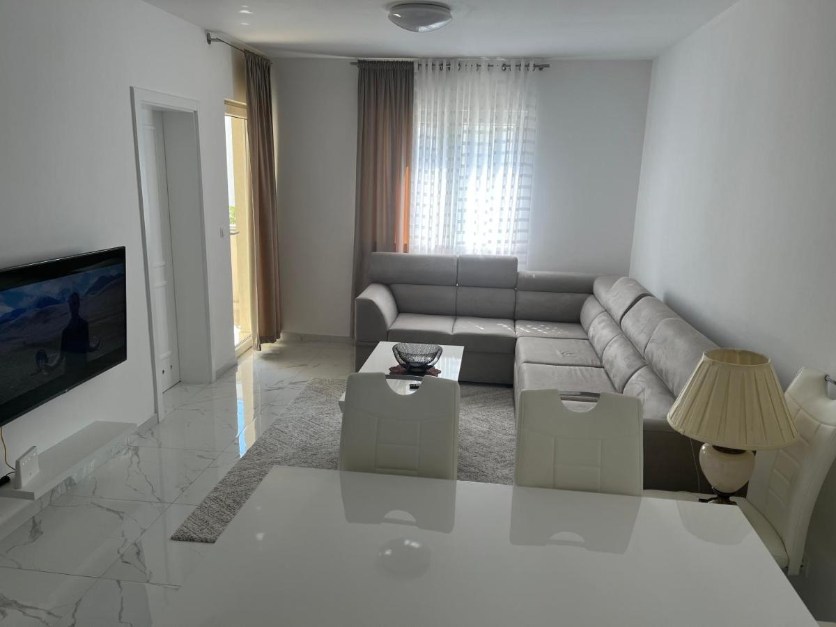 Adriatic Apartman Бечичі Екстер'єр фото